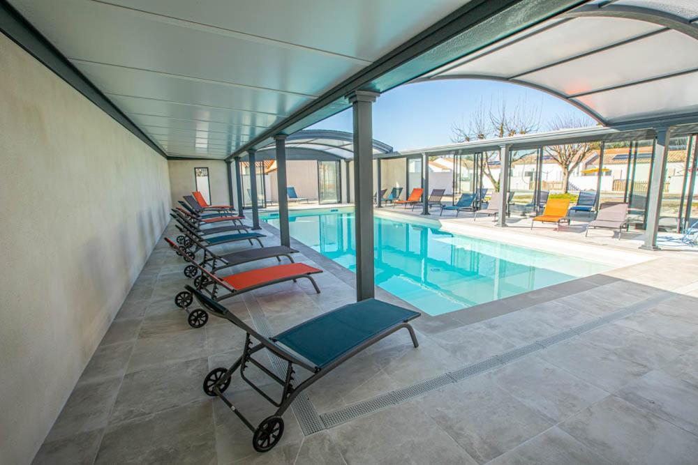 Le Vaisseau Maison Avec Piscine/Parking/Wifi/Plages 5Kms Ле-Мат Экстерьер фото
