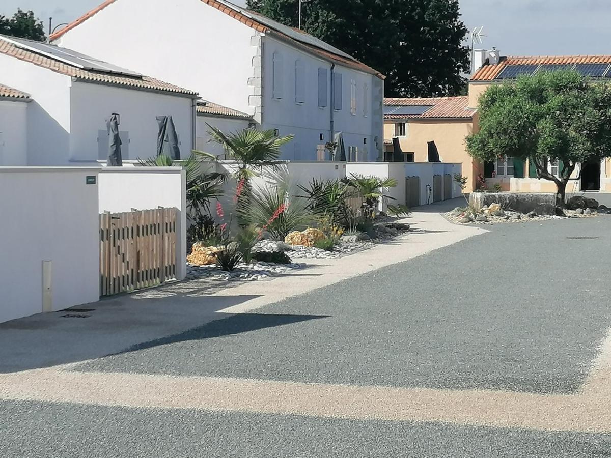Le Vaisseau Maison Avec Piscine/Parking/Wifi/Plages 5Kms Ле-Мат Экстерьер фото