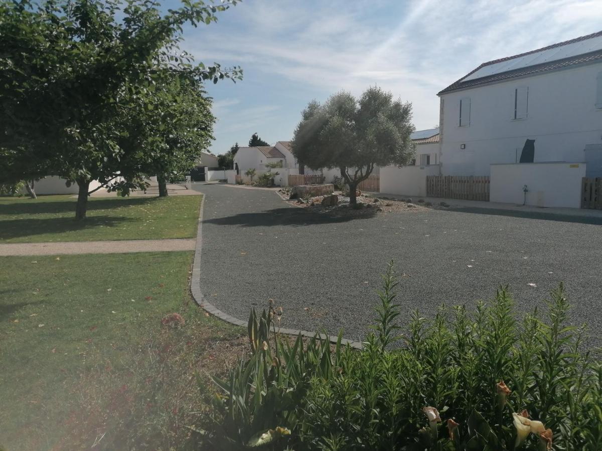 Le Vaisseau Maison Avec Piscine/Parking/Wifi/Plages 5Kms Ле-Мат Экстерьер фото